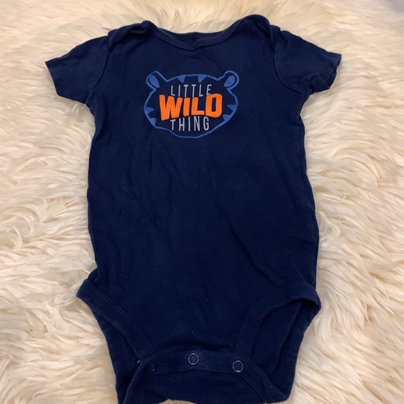 Sweet Child of Mine Navy Onesie Bodysuit & Gray Sweatpants in size 18-24M - Picture 2 of 8